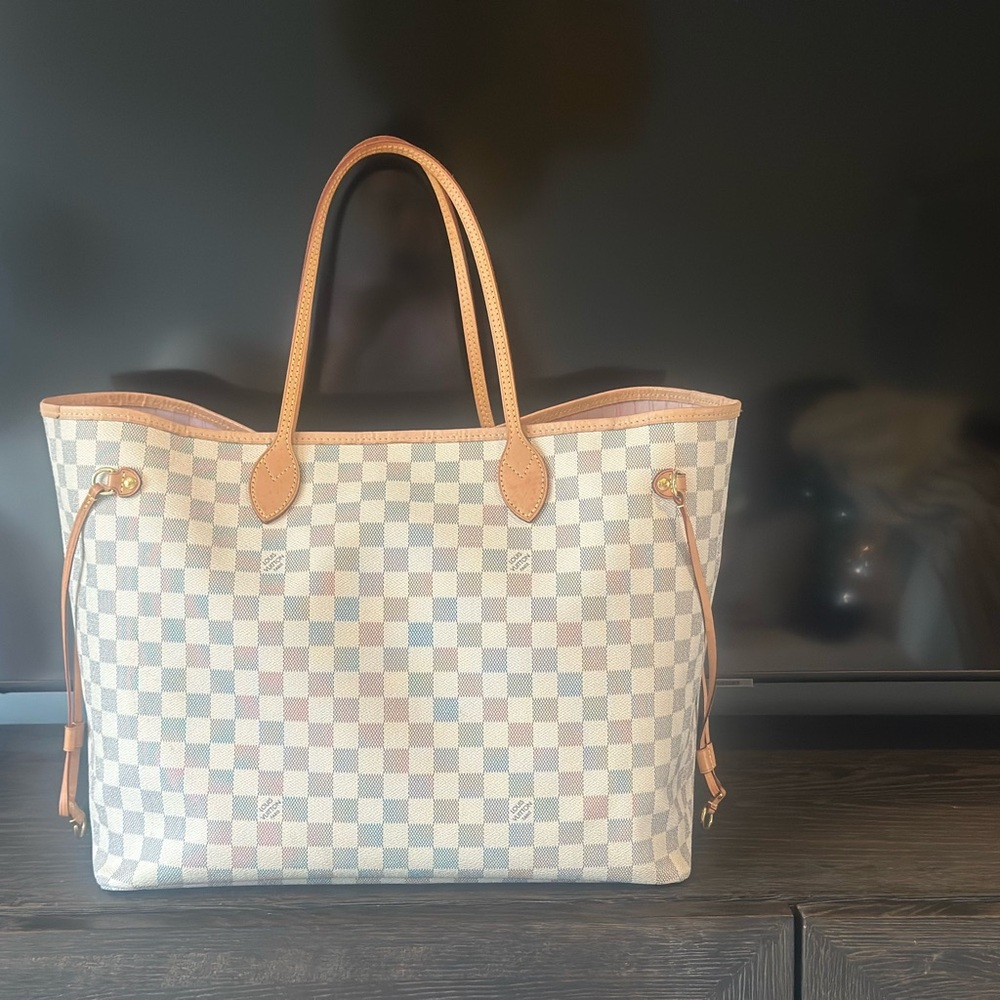 LV Neverfull GM - Picture 3 of 15